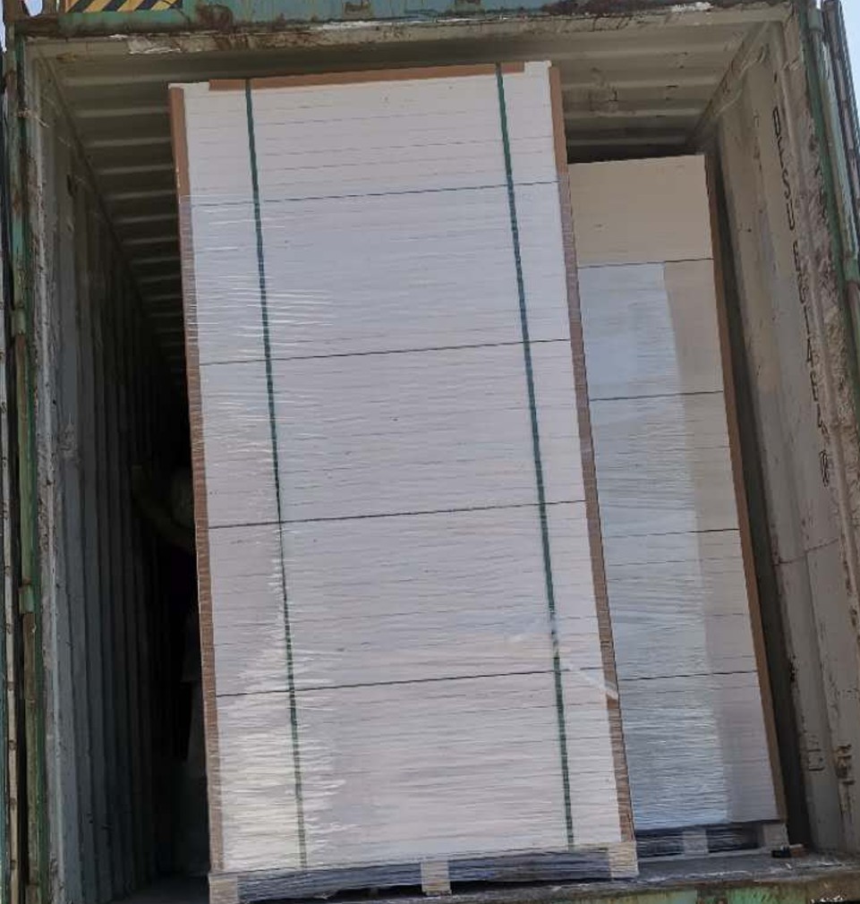 calcium silicate board 300kg/m3 stacked warehouse packing