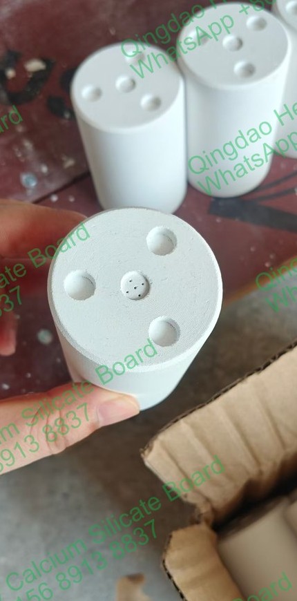 CNC bearbeitete Calciumsilikat Rumibord Teile fuer einen Kunden in Thailand